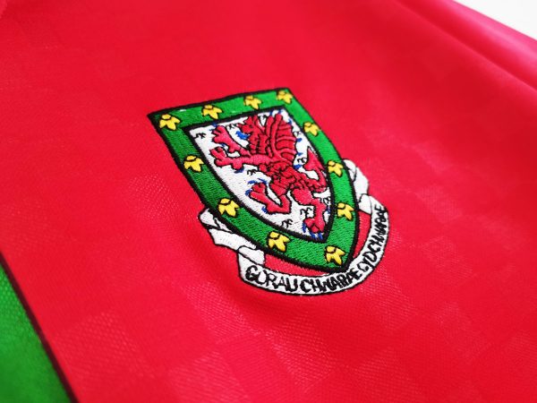 1996-1998 Wales Home kit - Image 4