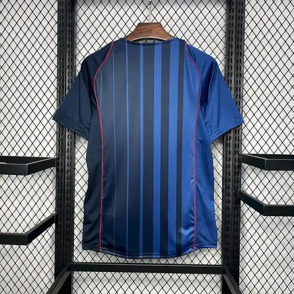 2004-2005 Barcelona Jersey retro kit - Image 6