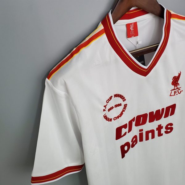 1985-1986 Liverpool Away kit - Image 2