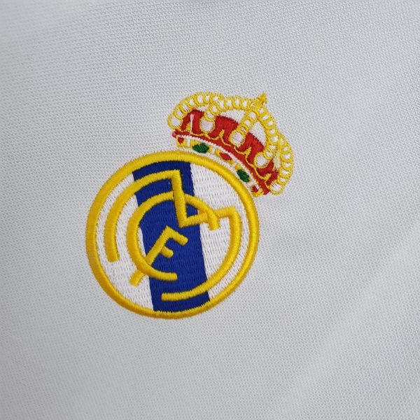 2002/03 Real Madrid White kit - Image 6