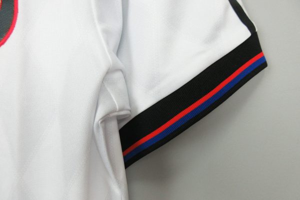 1995-1996 Bayern Munich away kit - Image 3