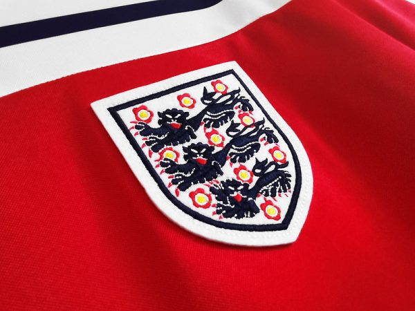 1982 England away kit - Image 3