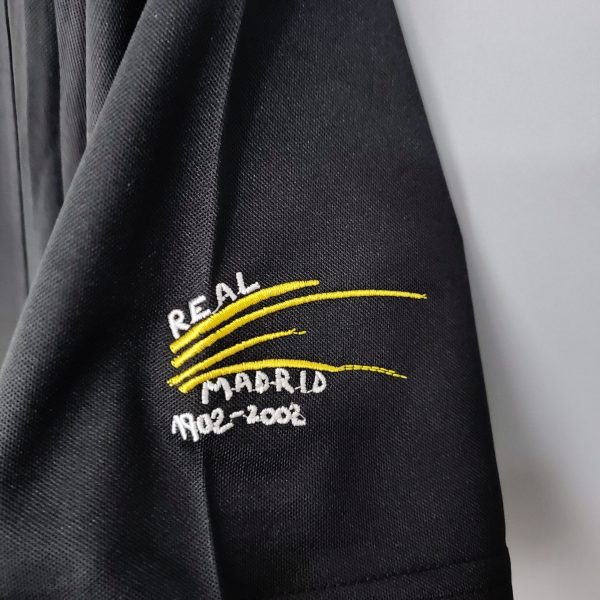 2002/03 Real Madrid Black kit - Image 3
