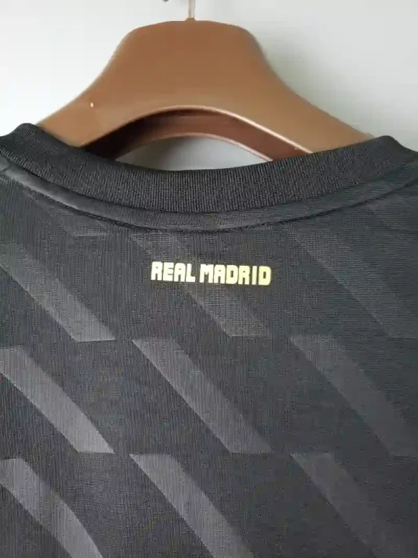 2012 Real Madrid Jersey retro kit - Image 9