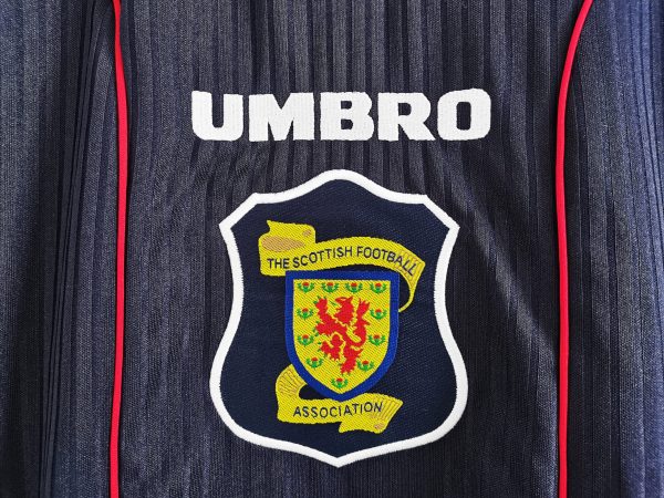 1996-1998 Scotland  Home kit - Image 6
