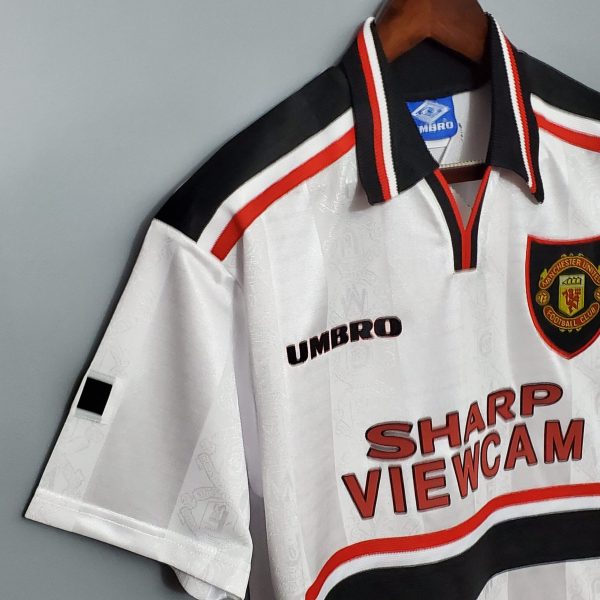 1998-1999 Man United away retro kit - Image 6