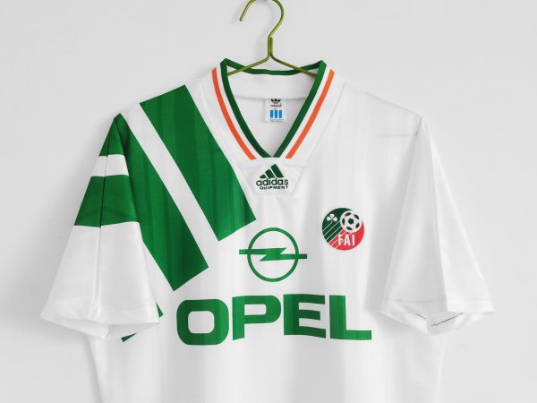 1992/94 Ireland retro kit - Image 3