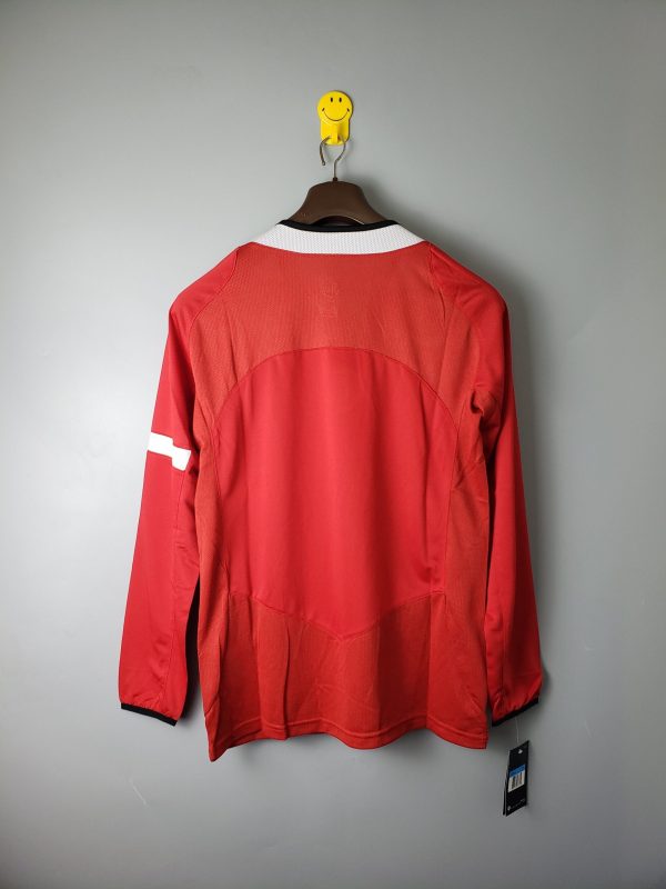 2005 Man United Home kit long sleeve - Image 2