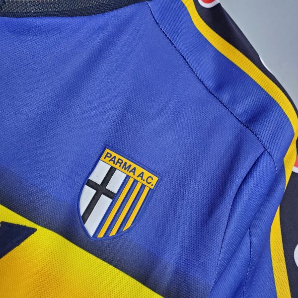2001-2002 Parma Home kit - Image 2