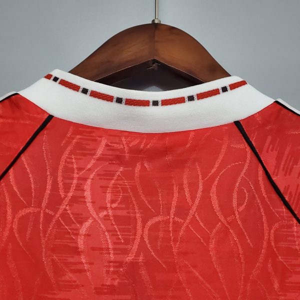 1990-1992 Manchester United Home kit - Image 2