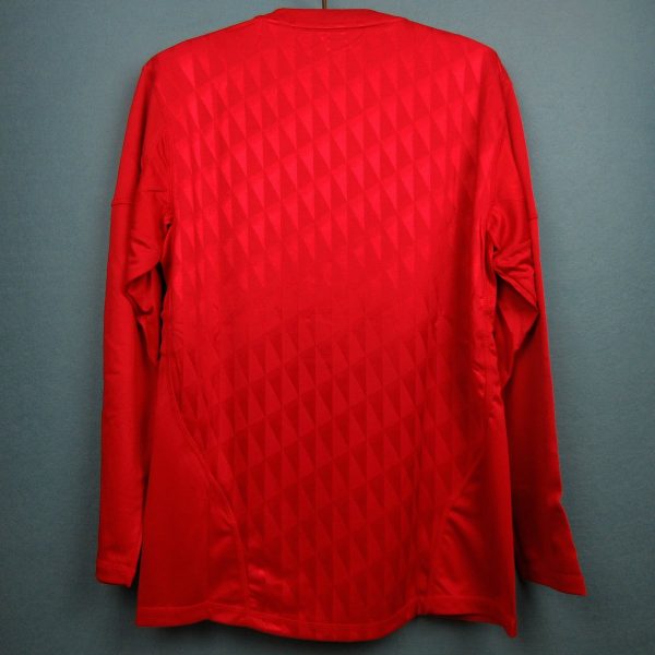 2010-2011 Liverpool Home kit long sleeve - Image 2