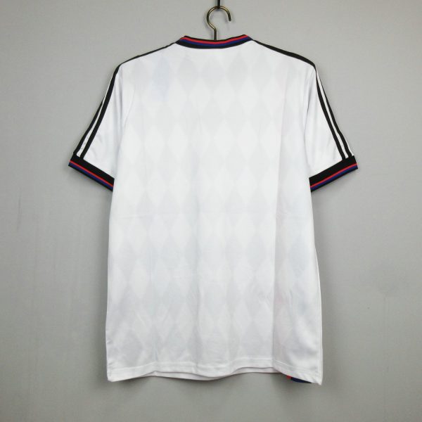 1995-1996 Bayern Munich away kit - Image 2