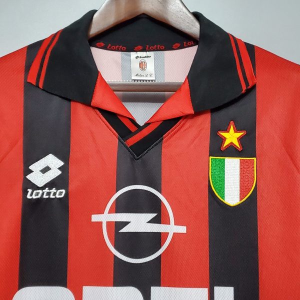1996-1997 AC Milan home retro kit - Image 4
