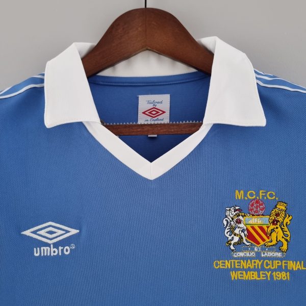 1981/82 Manchester City Finals retro kit - Image 2