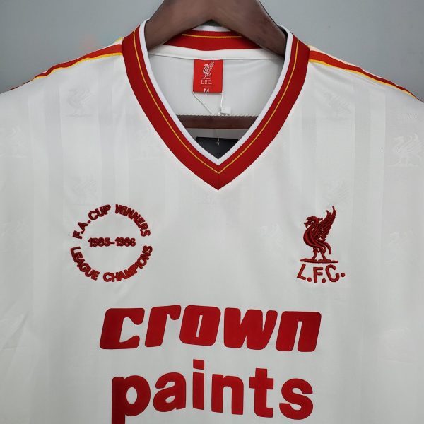1985-1986 Liverpool Away kit - Image 3