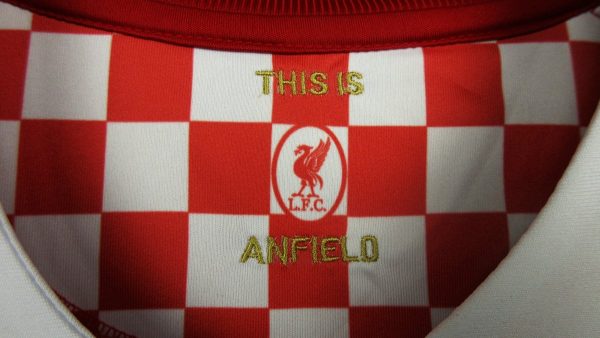 2008-2010 Liverpool Home kit - Image 3