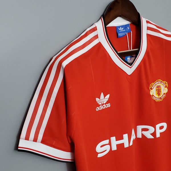 1982-1984 Man United home kit - Image 2