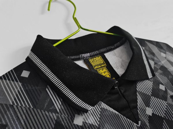 1990 England Black retro kit - Image 3