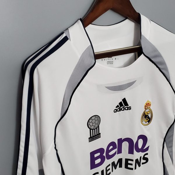 2006-2007 Real madrid Home kit (long sleeve) - Image 2