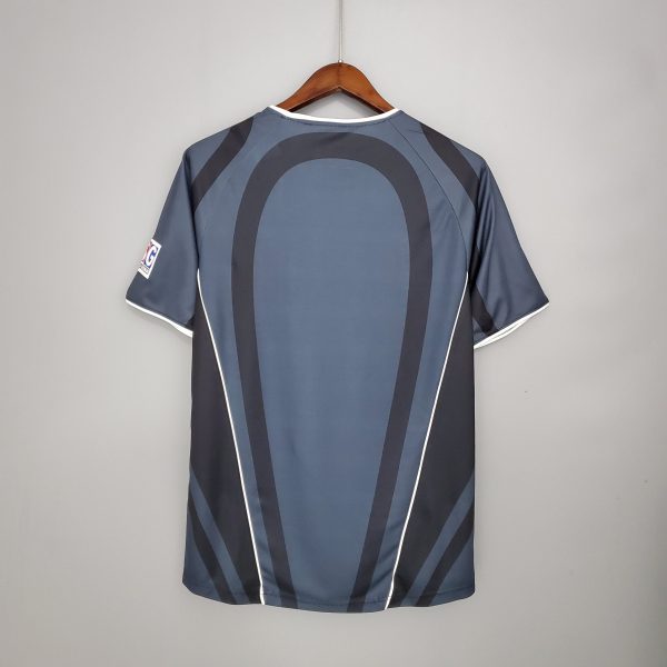 2001-2002 PSG Third kit - Image 2