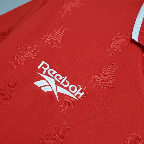 1996-1997 Liverpool home retro kit - Image 5