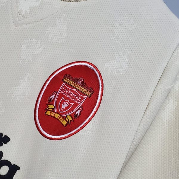 1996-1997 Liverpool away retro kit - Image 6