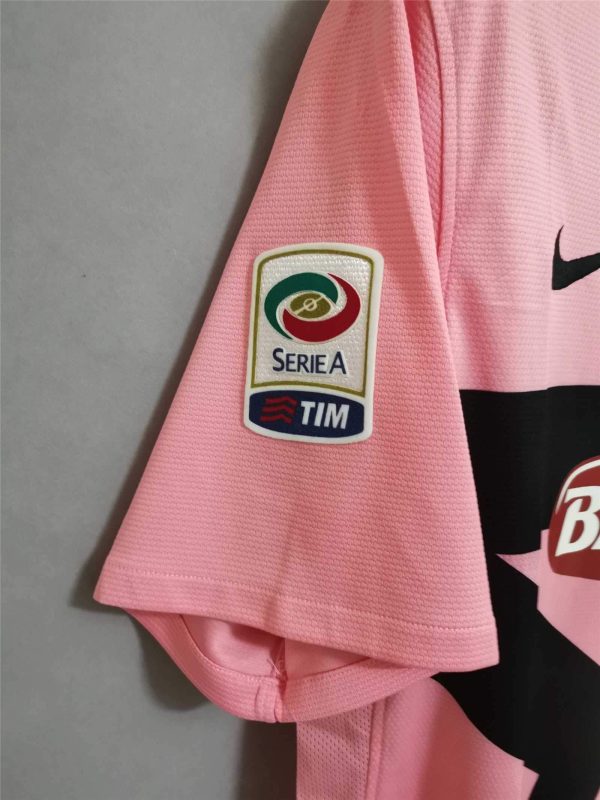 2011/12 Juventus Away kit - Image 3