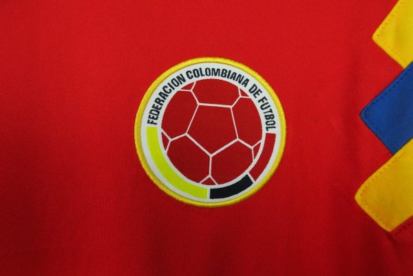 1990 Colombia away retro kit - Image 3