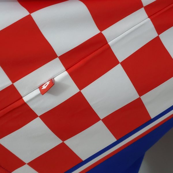 1998 Croatia away retro kit - Image 3