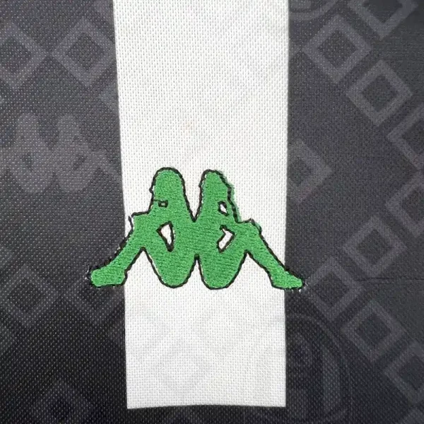 1992-1994 Juventus Jersey retro kit - Image 2