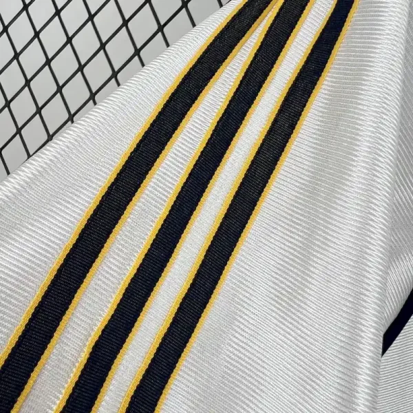 1998-2000 Real Madrid Jersey retro kit - Image 6