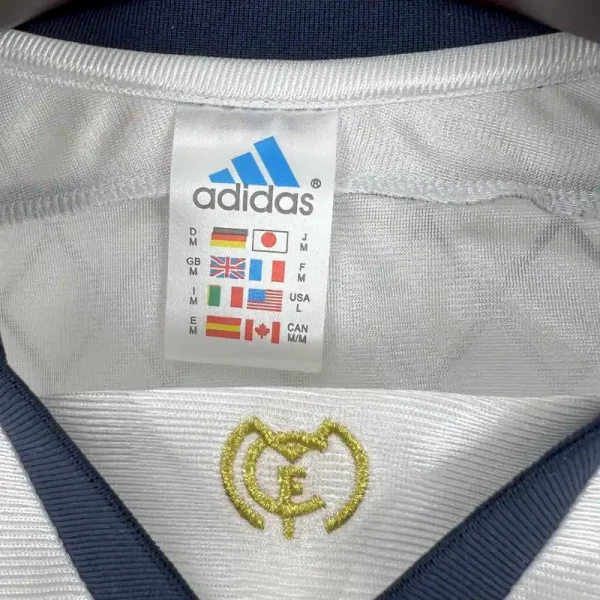 1998-2000 Real Madrid Jersey retro kit - Image 4