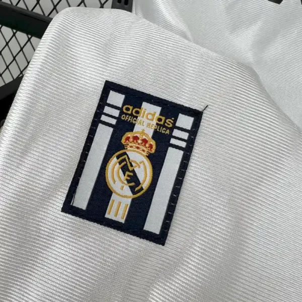 1998-2000 Real Madrid Jersey retro kit - Image 7