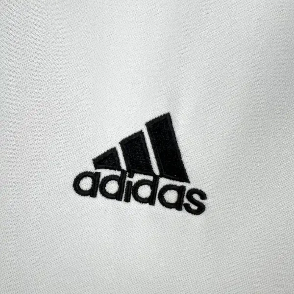 2002-2003 Real Madrid Jersey retro kit - Image 3