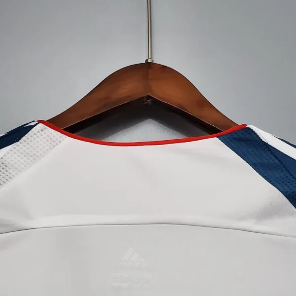 2006-2007 Long Sleeve Liverpool Jersey retro kit - Image 5