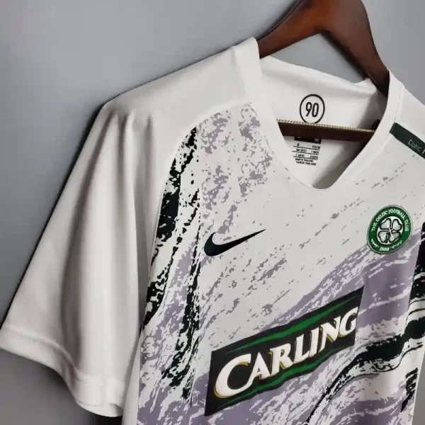 2007-2008 Celtic Away retro kit - Image 5
