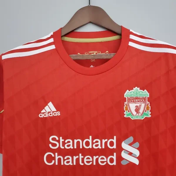 2010-2011 Liverpool Jersey retro kit - Image 7