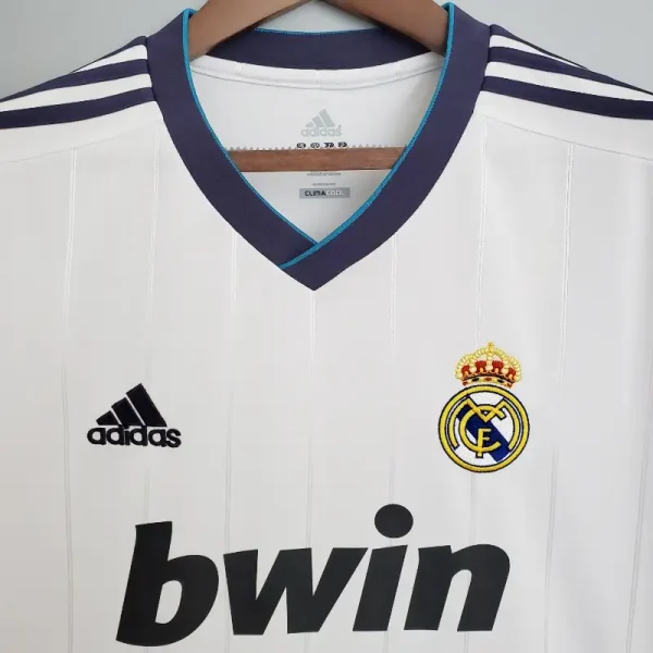 2012-2013 Real Madrid Jersey retro kit - Image 5