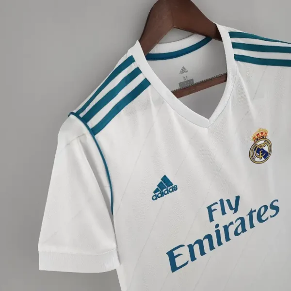 2017-2018 Real Madrid Jersey retro kit - Image 3