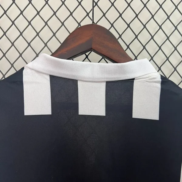 1984-1985 Juventus Jersey retro kit - Image 7