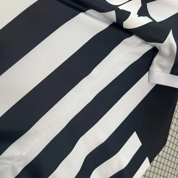 1984-1985 Juventus Jersey retro kit - Image 6