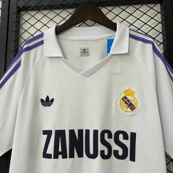 1984-1985 Real Madrid Jersey retro kit - Image 5