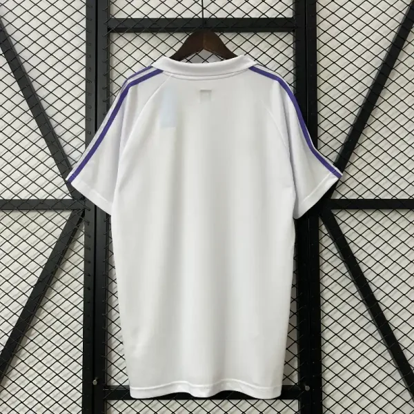 1984-1985 Real Madrid Jersey retro kit - Image 9