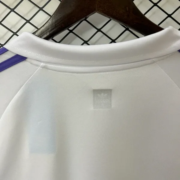 1984-1985 Real Madrid Jersey retro kit - Image 8