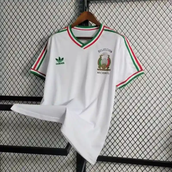 1985 Mexico White Special Edition Soccer retro kit - Image 6