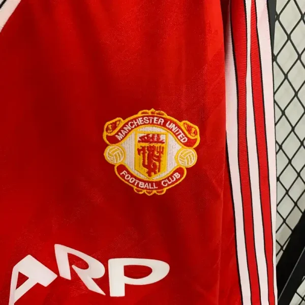 1986-1988 Long Sleeve Manchester United Jersey retro kit - Image 3