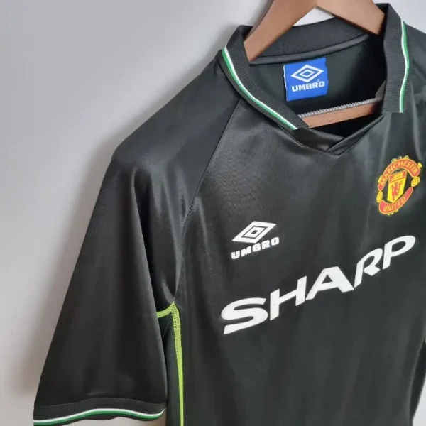 1988 Manchester United Jersey retro kit - Image 7