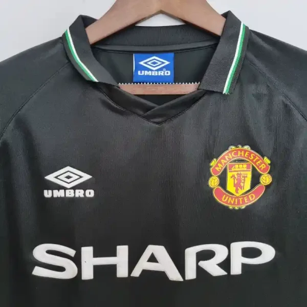 1988 Manchester United Jersey retro kit - Image 2