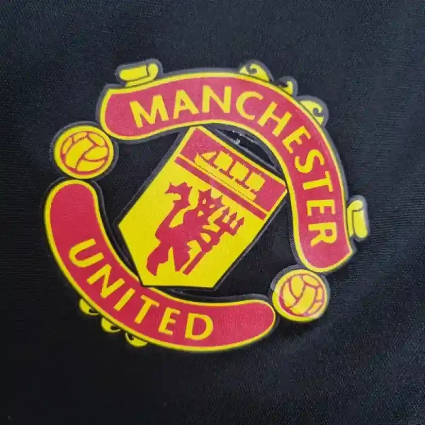 1988 Manchester United Jersey retro kit - Image 3