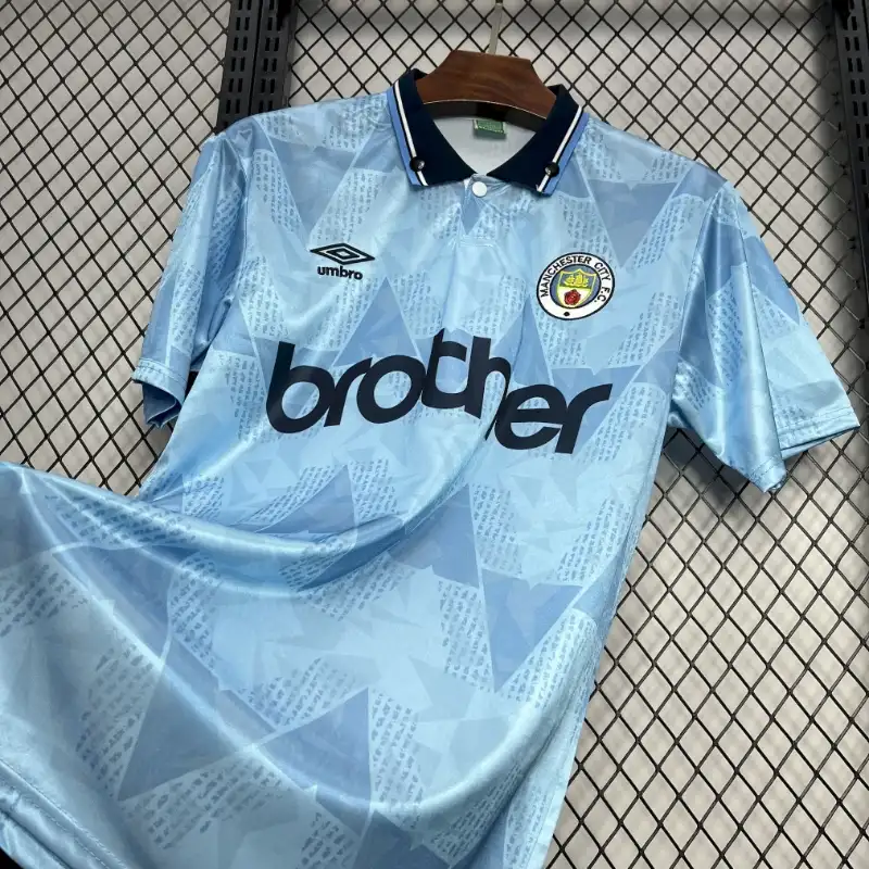 1989-1991 Manchester City Jersey retro kit - Image 6